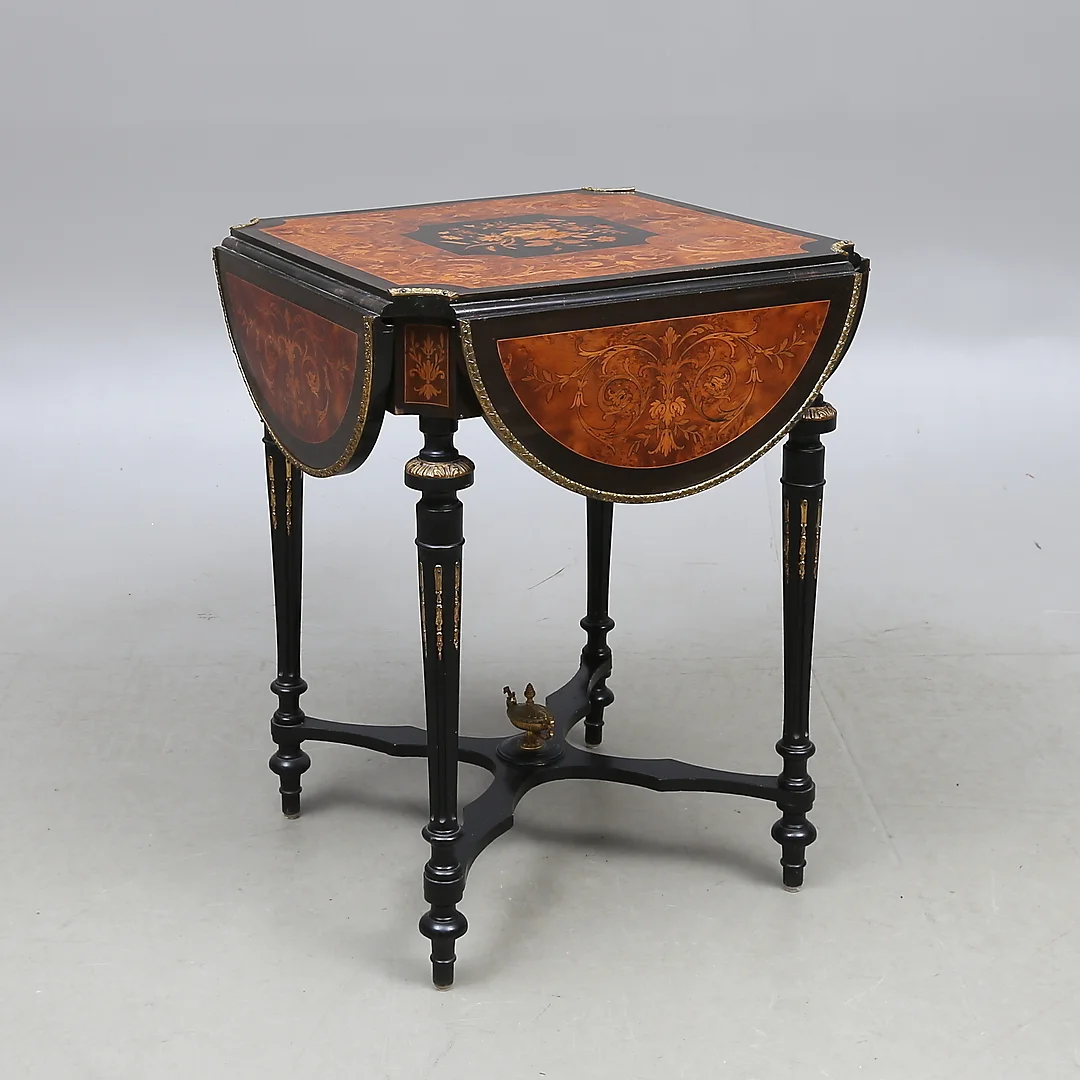 KLAFFBORD, tidigt 1900-tal. — Tables — Auktionshuset Kolonn
