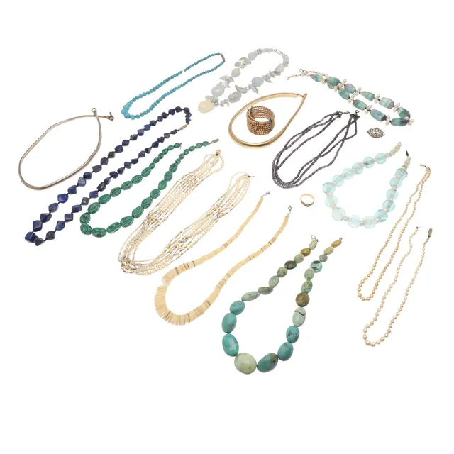 ASSORTED COSTUME JEWELLERY.