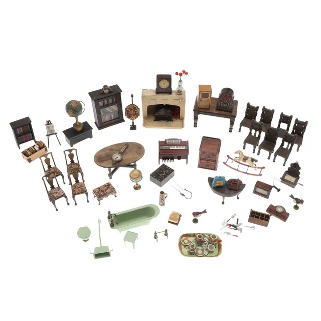 DOLLS HOUSE FURNITURE & ACCESSORIES.