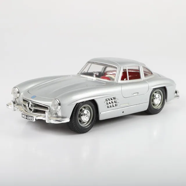 MODELLBIL, "Mercedes 300 SL, 1954", metall/plast, Burago, Italien.