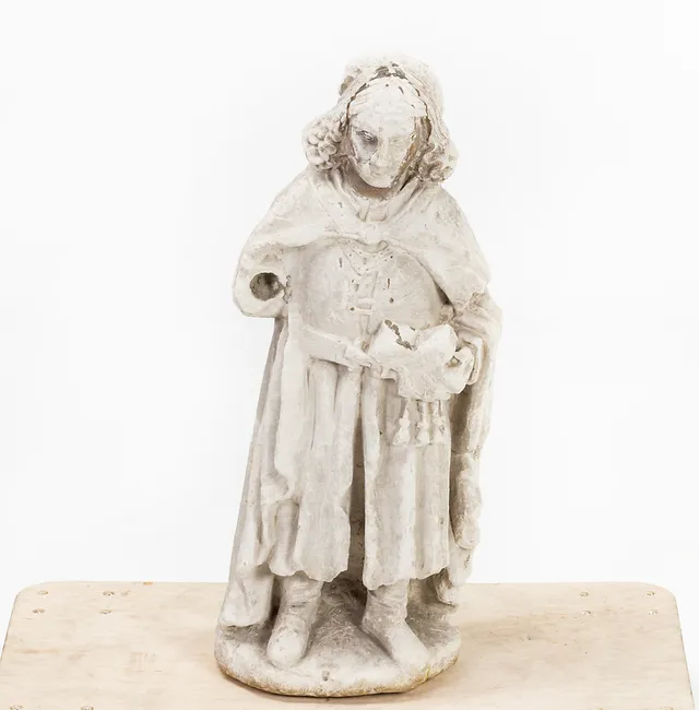 PROBABLY SPANISH SCHOOL, EARLY 16TH CENTURY. Holy man or gentleman, plaster sculpture.