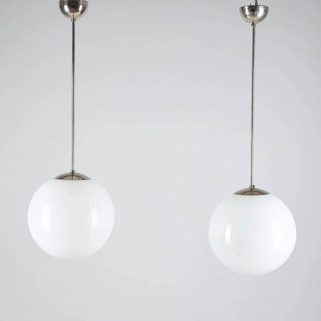 PAAVO TYNELL. TVÅ TAKLAMPOR, modell 1602, Taito och Idman 1950-tal. — Ceiling lights — Stockholms Auktionsverk Helsinki