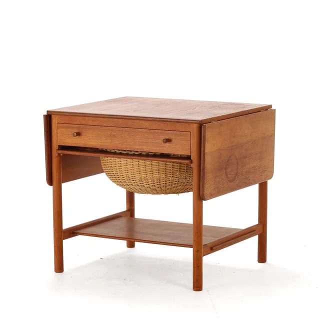 Hans J. Wegner: Sewing table, solid teak, model AT-33