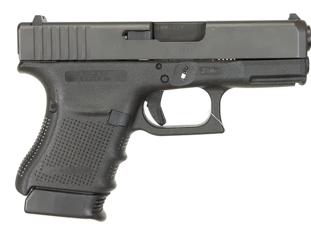 PISTOL, fabrikat Glock, modell 30 Gen4, kaliber .45ACP, tillv.nr BMUZ879, se-nr SE3154946.
