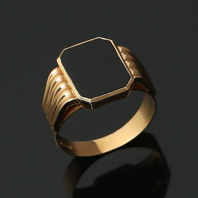 KLACKRING, 18K guld med onyx, Ceson Göteborg 1959.