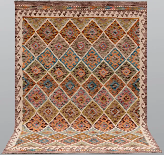 ORIENTMATTA. Kelim klassisk design, 259 x 175 cm.
