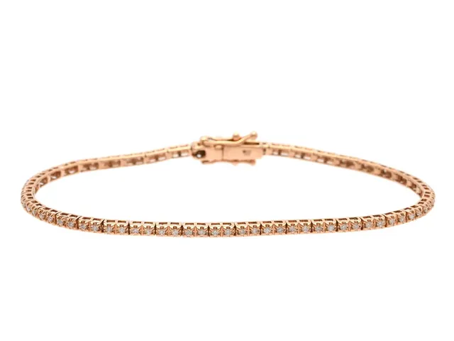 TENNISARMBAND, 18K roséguld, briljantslipade diamanter ca 0,48 ctv, ca TW-TCr/P, längd 17,5 cm, vikt 5,8 g.