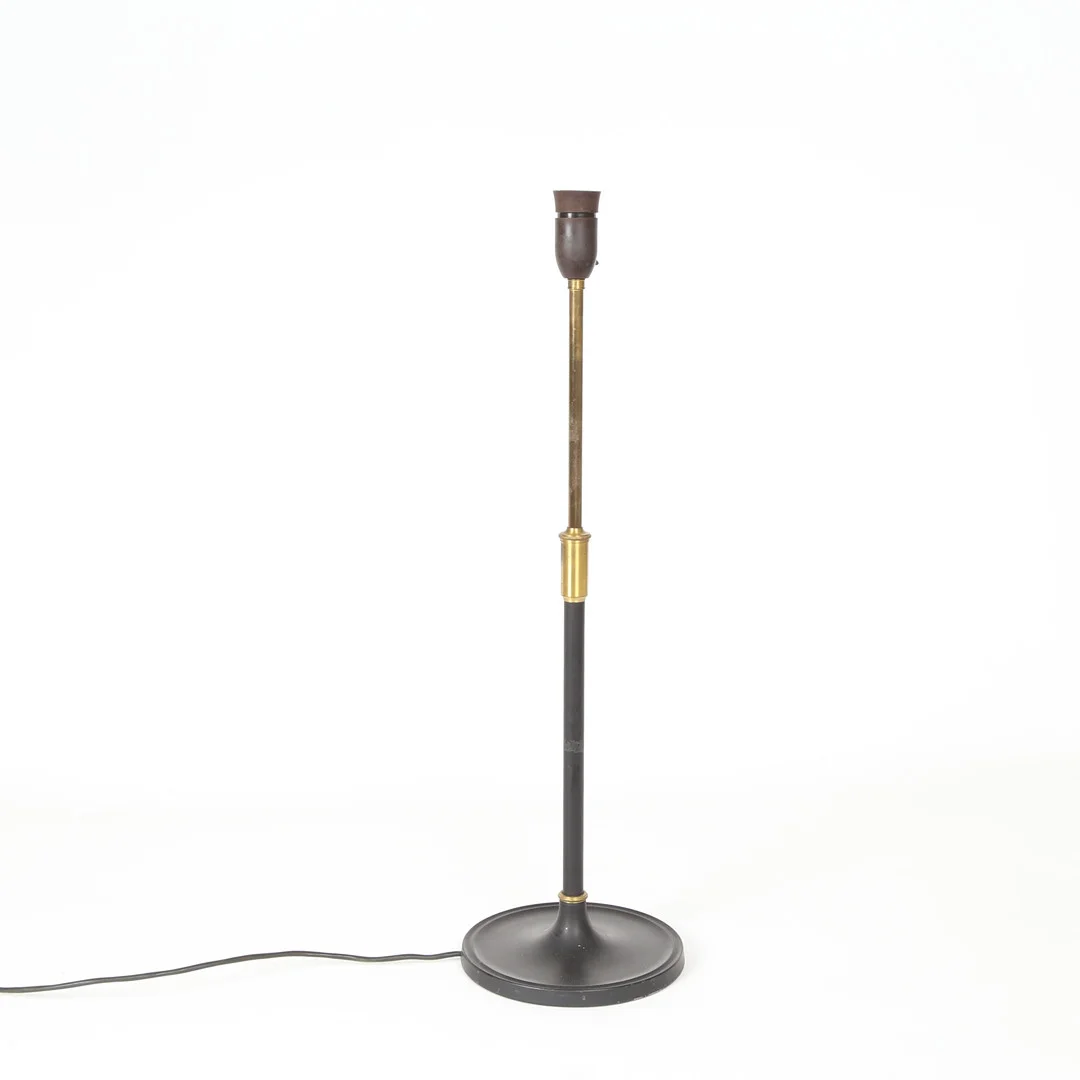AAGE PETERSEN. Le Klint. Teleskop bordlampe, model 328. — Table Lamps — Bidstrup Auktioner