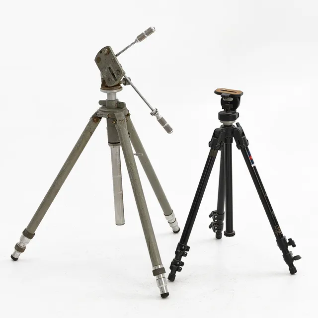 KAMERASTATIV, 2 st, Gitzo (Frankrike) samt Manfrotto, metall.