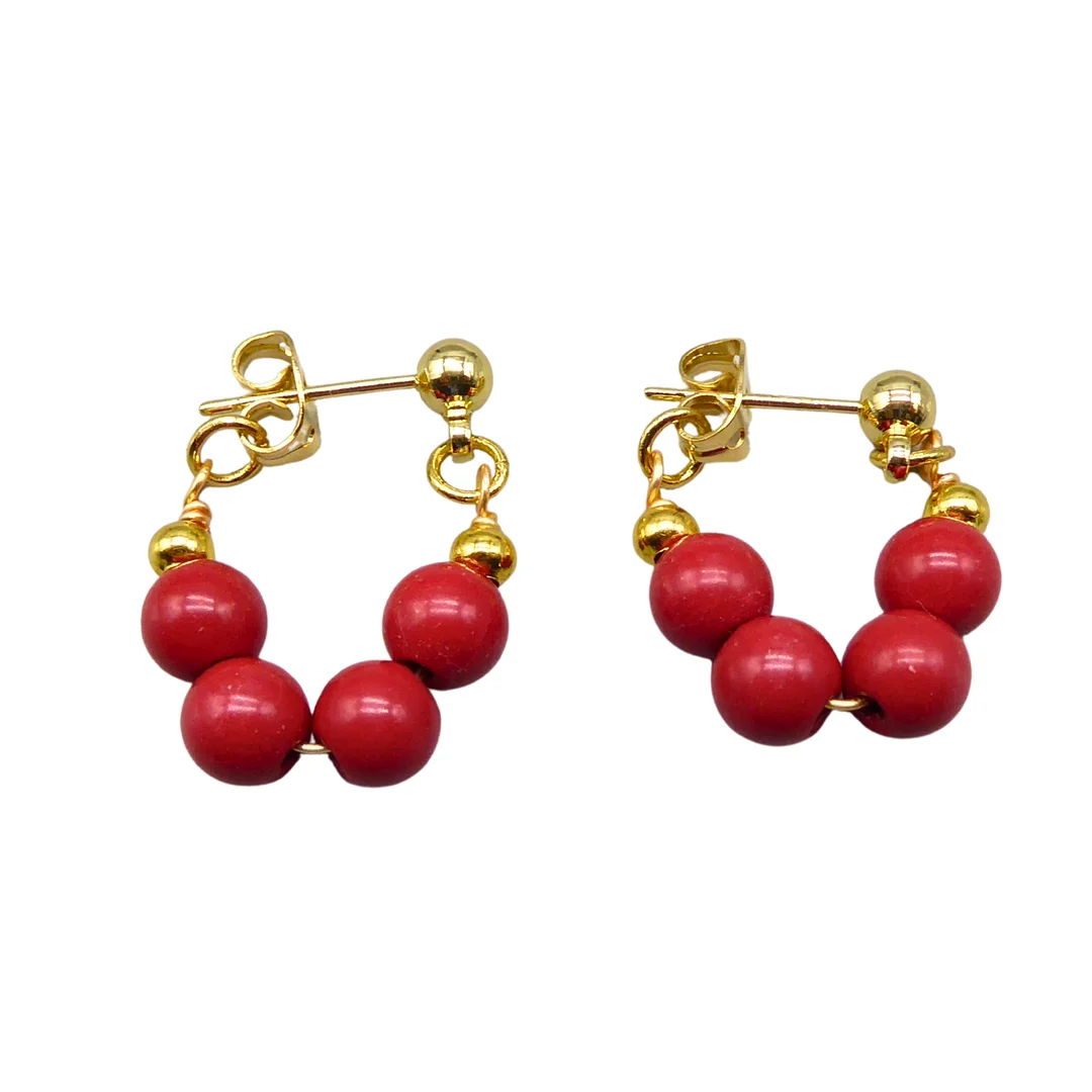 OHRRINGE MIT PERLEN UND VERGOLDETEM METALLVERSCHLUSS. — Earrings — Auktionshaus Stuber's Hammerschlag