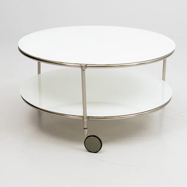 EHLÉN JOHANSSON. Soffbord. "Strind", glas och kromad metall, IKEA, 1900-talets andra hälft.