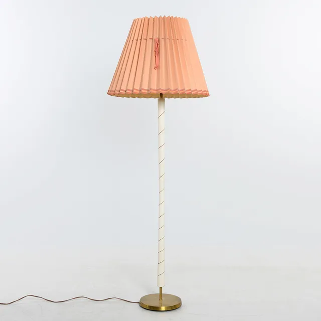 GOLVLAMPA, 1940-50-tal.