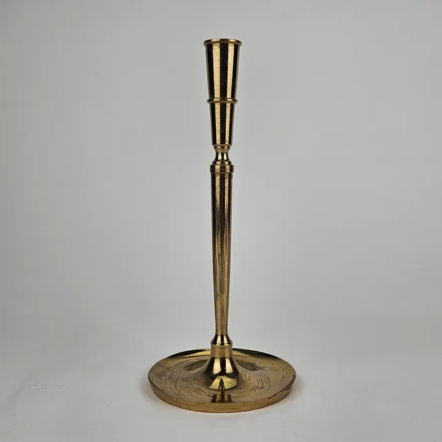 LJUSSTAKE, mässing. Otydligt stämplad. 1900-tal.