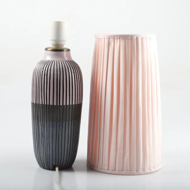 MARI SIMMULSON. Bordslampa, "Silene", keramik, Upsala-Ekeby.