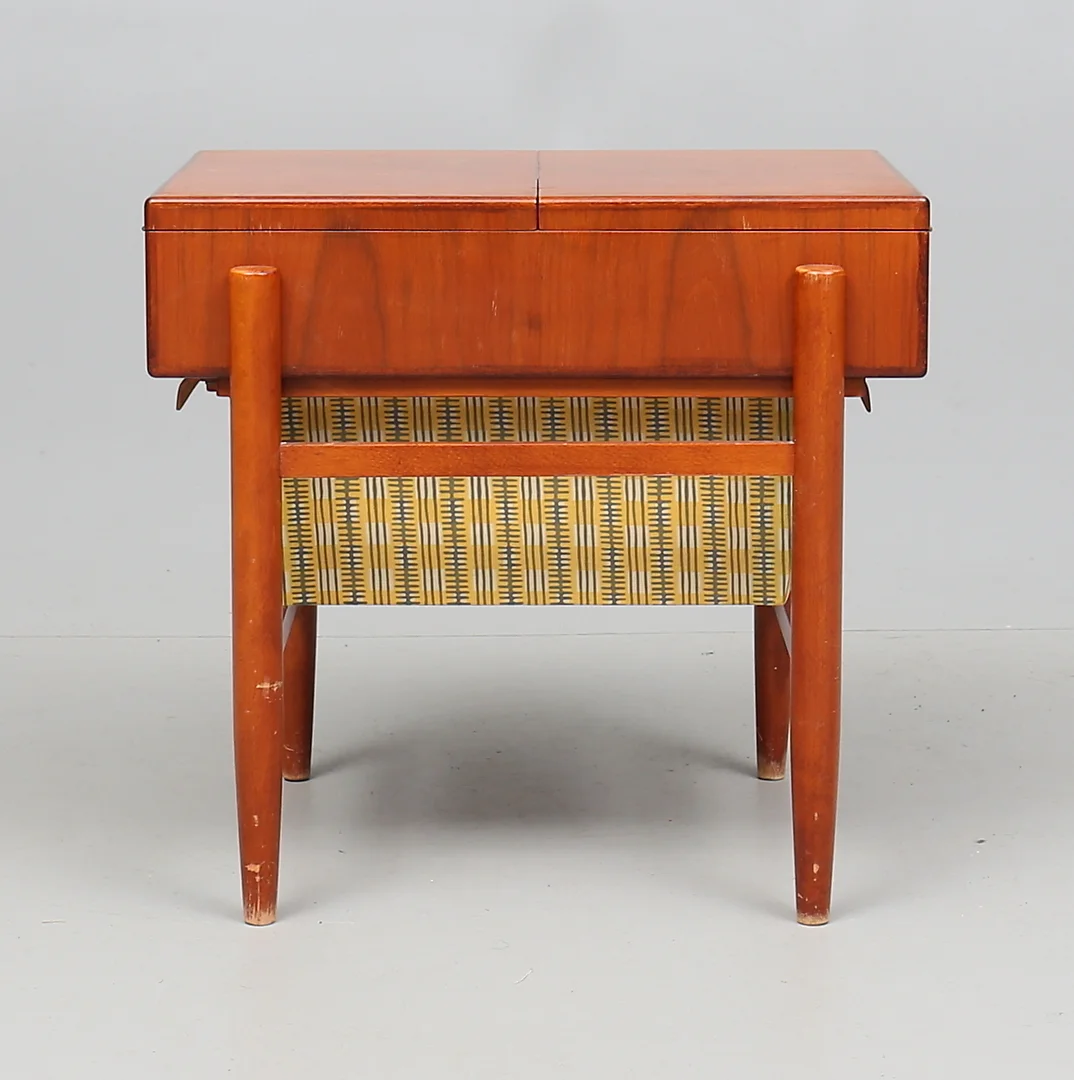 SYBORD, 1900-talets mitt. — Tables — Gomér & Andersson Norrköping