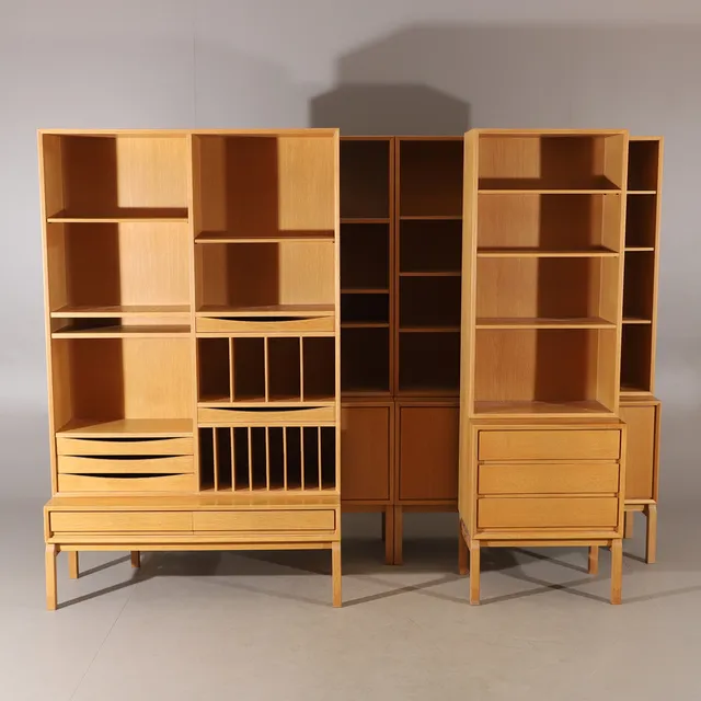 MARIAN GRABINSKI. Bokhyllesystem, 8 delar, ek, ur serien MTP, för IKEA, 1960-tal.