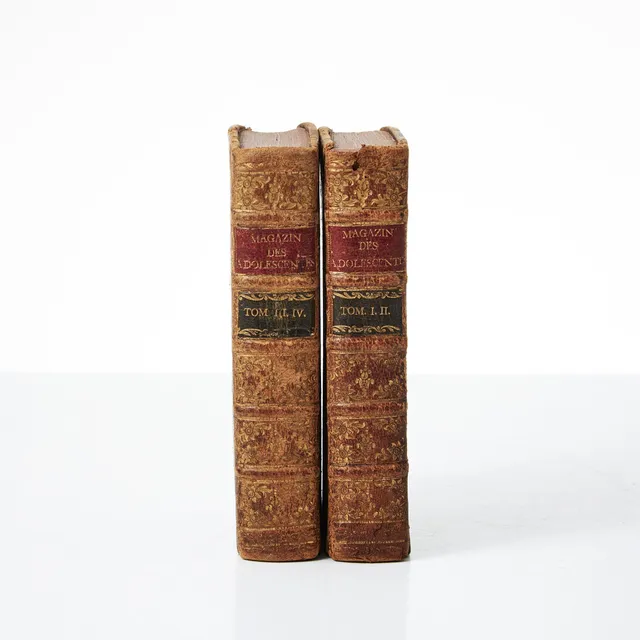 MADAME LE PRINCE DE BEAUMONT: MAGASIN DES ADOLESCENTES,.. 1767. 2 volumes.