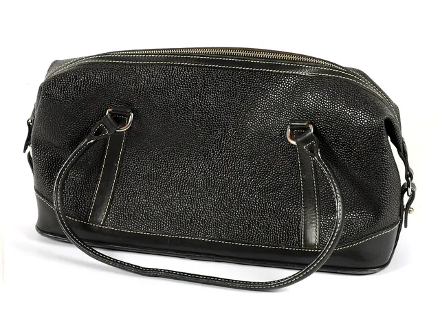 VÄSKA, MULBERRY, svart scotchgrain, svart läder, 36x16x10 cm.