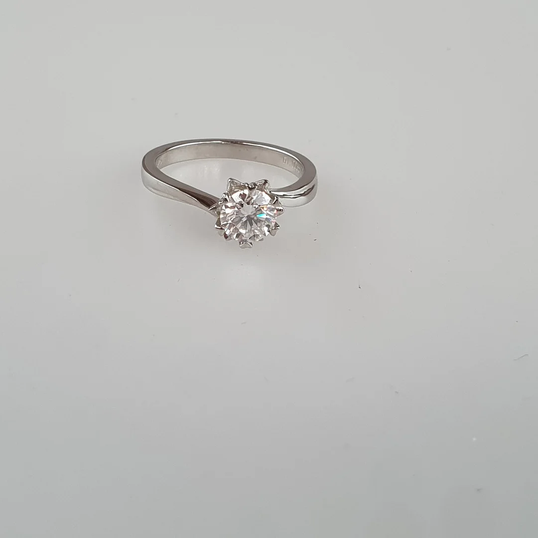 - Solitärring - Sterling Silber, (Lab Diamant), MOISSANIT, 1,00 ct. — Rings — Auktionshaus Blank