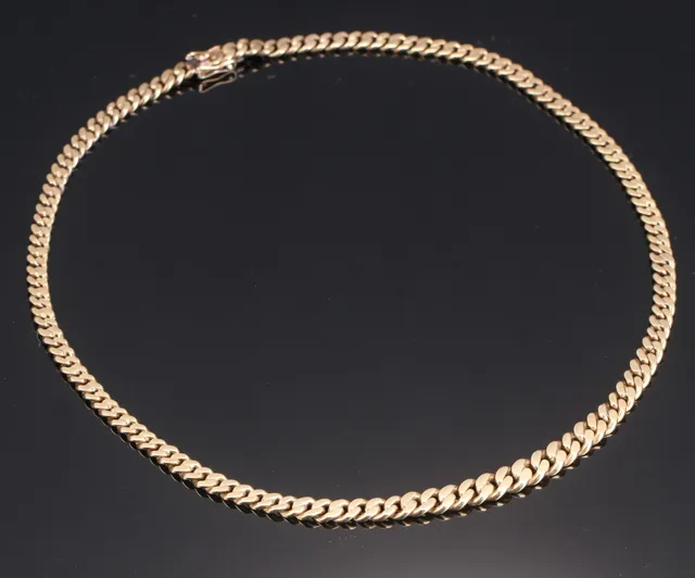Aage Albing. Halskæde af 14 kt. guld, flad panser, ca. 32,9 g.