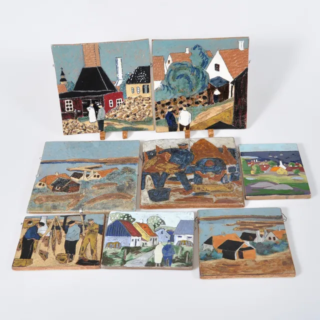 NIS STOUGAARD. 8 reliefer, samling. relief af glaseret lertøj, en samling bypartier fra Bornholm.