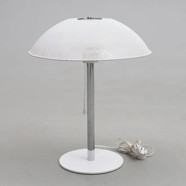 BORDSLAMPA. P&P Ljus AB.