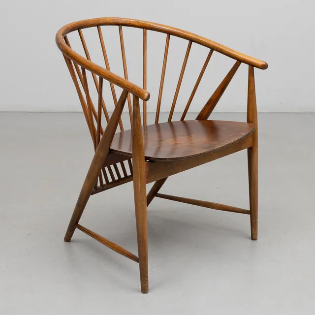SONNA ROSÉN. Karmstol, "Solfjädern", Nässjö, formgivningsår 1948.