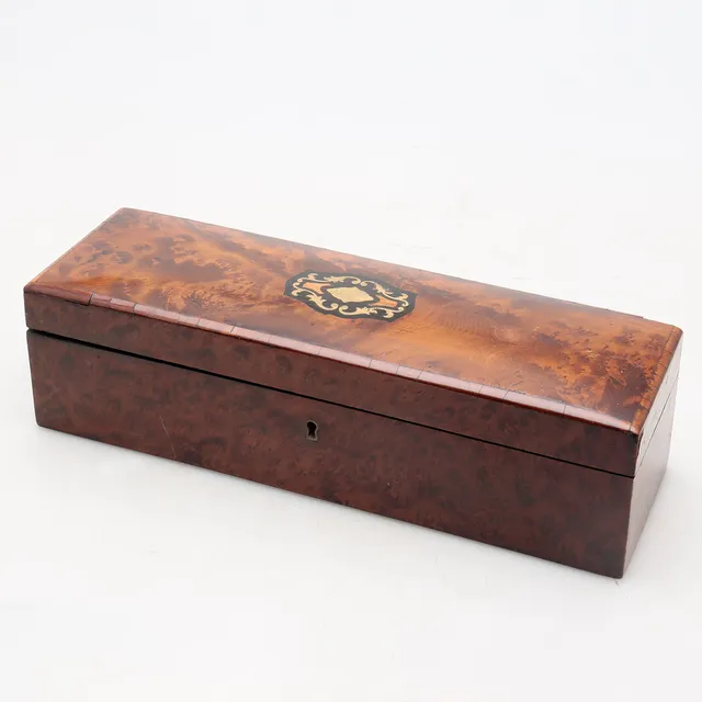 Victorian root wood box with metal marquetry, early 20th Century.