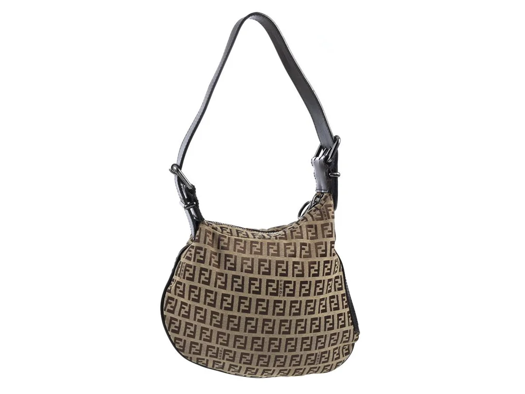 VÄSKA, FENDI, Zucchino Bag, FF logo canvas, Brunt läder, mörka beslag, justerbar axelrem, 25x23x5 cm. — Accessoarer/Väskor — Kaplans