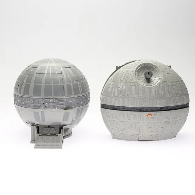 STAR WARS, 2 delar, "Death Star". bl a Galoob Toys, 1997.