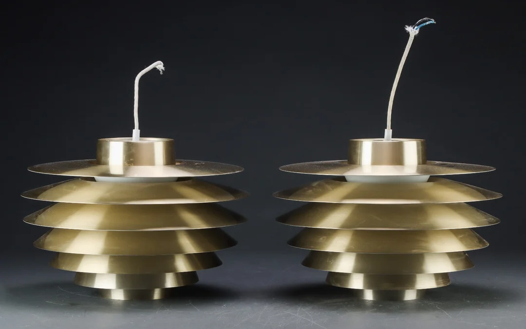 Sven Middelboe for Nordisk Solar. Et par 'Verona' pendler, messing (2) — Lamps and lighting/Pendant lights — Lauritz