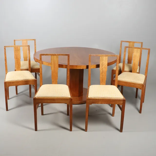 GORDON RUSSELL - LARGE CIRCULAR DINING TABLE & SIX DINING CHAIRS, 1935.