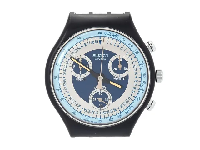 SWATCH, Chrono, Silver Star, Ref nr. SCN102, kronograf, herrur, 38 mm, plast, quartz, plexiglas, integrerat läderband, originalspänne, ca 1992, etui.