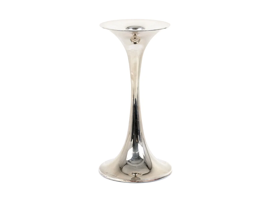 TAPIO WIRKKALA, ljusstake, silver, Kultakeskus Oy Finland 2007, höjd 14,5 cm, vikt 160,8 g, fylld botten, originaletui. — Silver/Ljusstakar — Kaplans