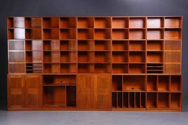 Mogens Koch. Large collection of shelving modules, Oregon pine (20)