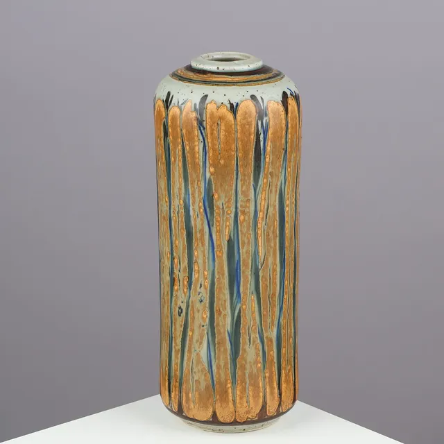IVAN WEISS (F.1946). Cylindrical stoneware vase with low collar, model no. 22559, Royal Copenhagen, Denmark, 1970s.