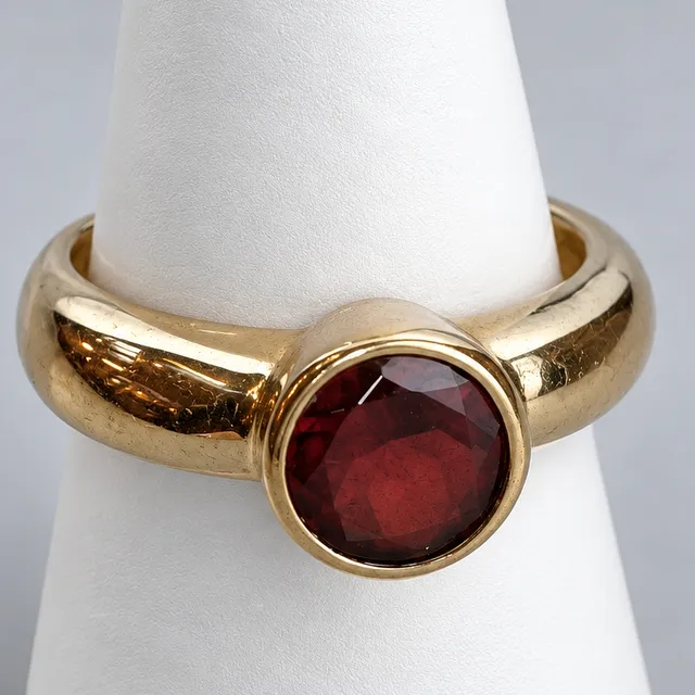 GRANATRING - Gelbgold 585/000 (14 K).