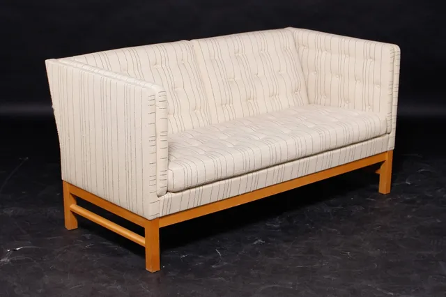 Erik Ole Jørgensen. Two-person sofa, model EJ-315/2