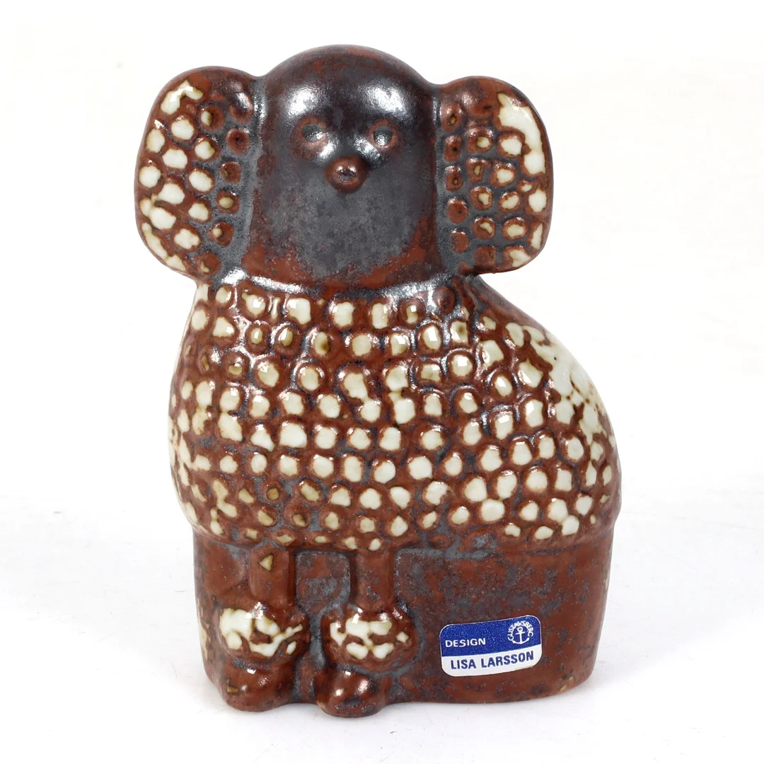 LISA LARSON. Figurin, stengods, pudel, ur serien "Minikennel", Gustavsberg. — European — Stadsauktion Sundsvall