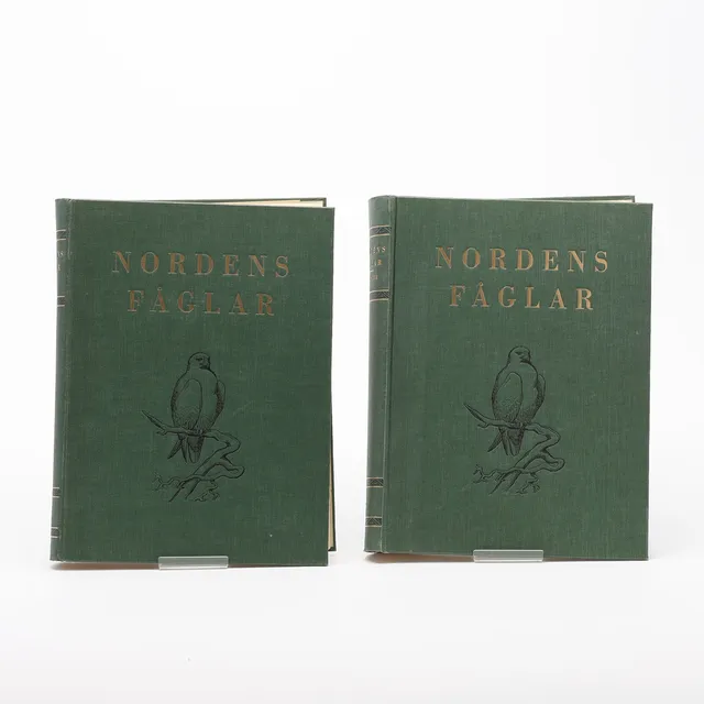 L.A. JÄGERSKIÖD OCH GUSTAF KOLTHOFF. "Nordens Fåglar", 2 volymer.