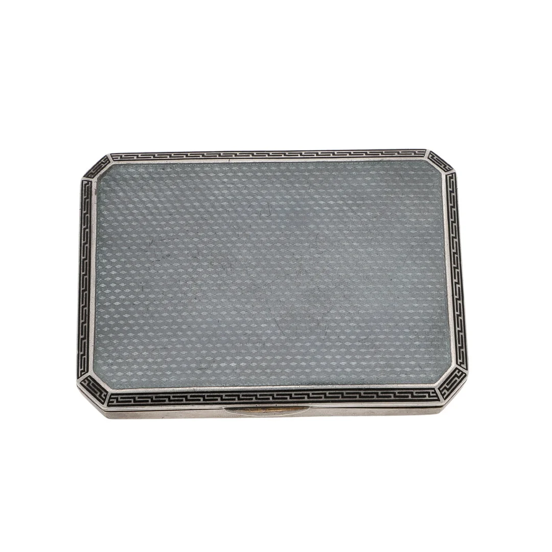A LATE 19TH/ EARLY 20TH CENTURY CONTINENTAL SILVER & ENAMEL SNUFF BOX. — Silver — Lawrences Auctioneers