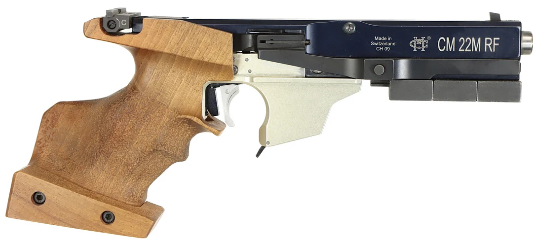 PISTOL, fabrikat Morini, modell CM22M RF, kaliber .22LR, tillv.nr 00359-A, se-nr SE2256840. — Pistols — Walter Borg
