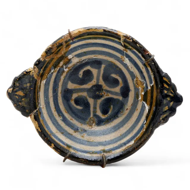 Catalan earthenware bowl “with concentric circumferences”, 17th Century.