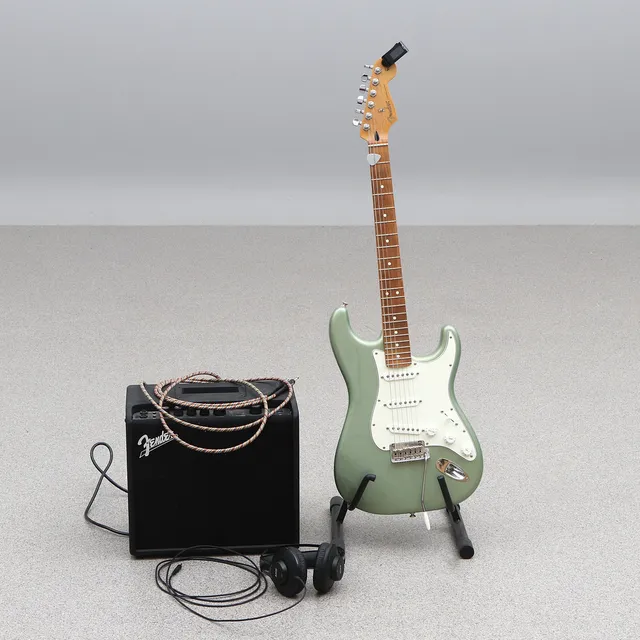 FENDER STRATOCASTER, ELGITARR. Made in Mexico. Serienr MX18055019.