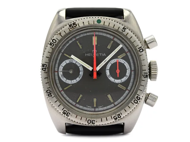 HELVETIA, kronograf, herrur, 37 mm, Cal Valjoux 7734, Boett nr. 63-16-01, stål, manuell, plexiglas, läderband, ca 1970.