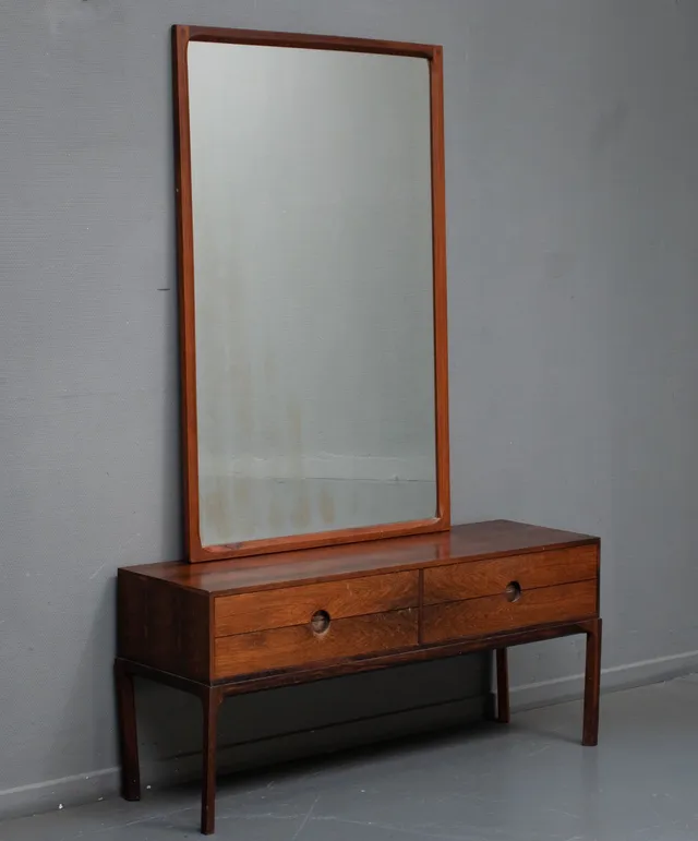 Aksel Kjersgaard. Dresser in rosewood, model 394 and a mirror (2)