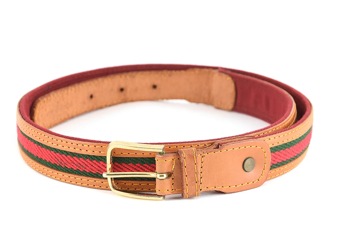 SKÄRP, GUCCI, vintage, brunt läder, logo band, längd 80cm, — Accessoarer/Bälten — Kaplans