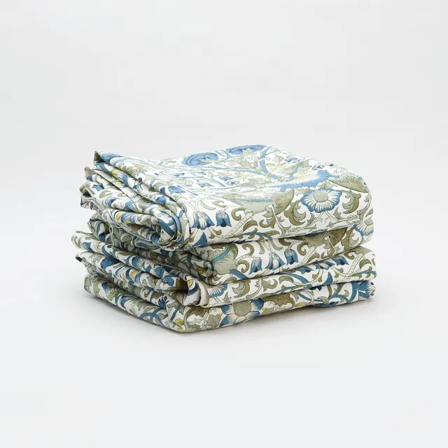 WILLIAM MORRIS. Gardinlängder, 4 st, "Lodden" Liberty, London.