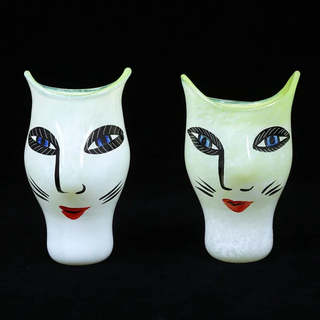 ULRICA HYDMAN-VALLIEN. Vaser, ett par, glas, "Open Mind".