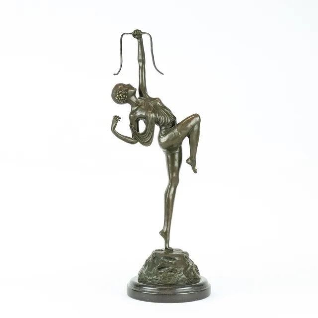 SKULPTUR. Brons med marmorsockel, efter Pierre Le Faguays,1900/2000 tal.